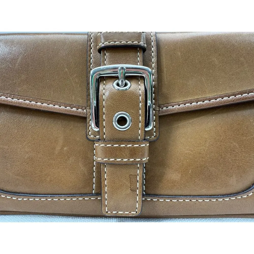 Coach Brown Leather Buckle Wristlet Clutch Wallet 7.5 x 4 Y2K Era